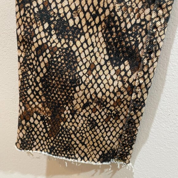 Free People "We The Free" Snake  Animal Print Raw Hem Jeans Sz 25 NWT Retail $98 - Picture 12 of 13